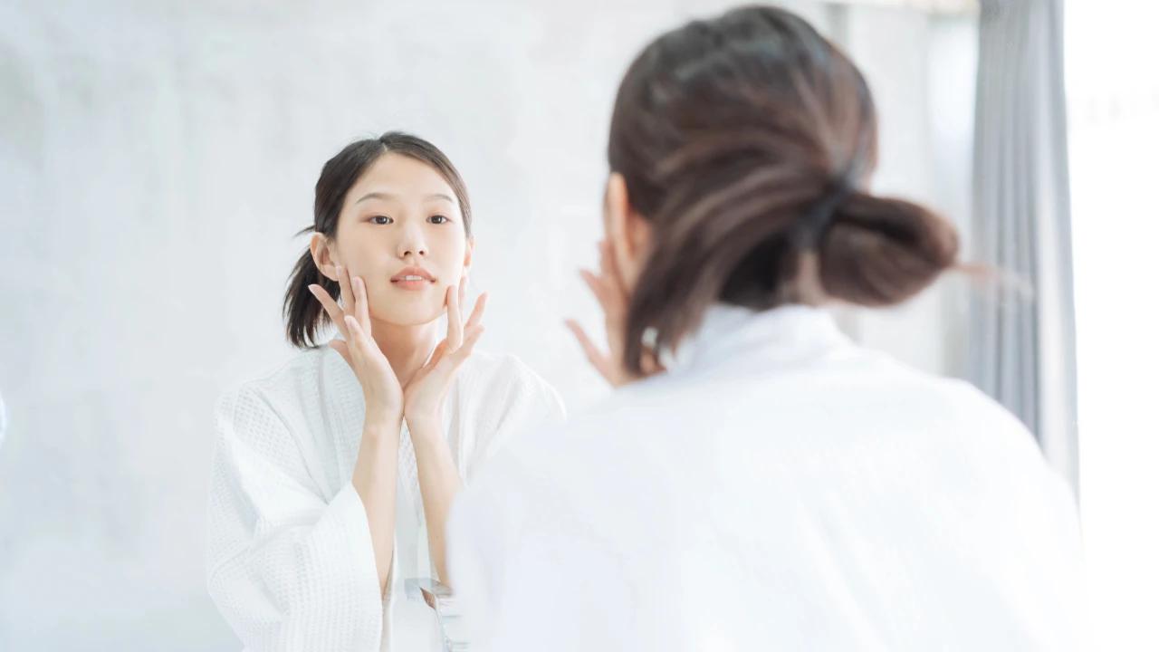 Aktivitas Seharian Bikin Kulit Kurang Nyaman? Intip Rahasia Kulit Tetap Kenyal Setiap Hari