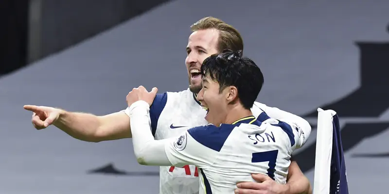 Harry Kane dan Son Heung-min Antar Tottenham Bungkam Arsenal