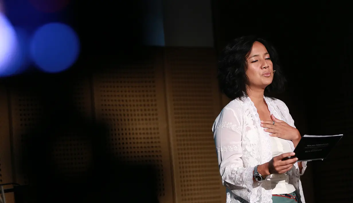Cut Mini saat dalam acara monolog Wajah Perempuan Dalam Restropeksi Sinema Indonesia bersama Reza Rahadian, Galeri Indonesia Kaya, Jakarta Pusat Minggu. (Deki Prayoga/Bintang.com)