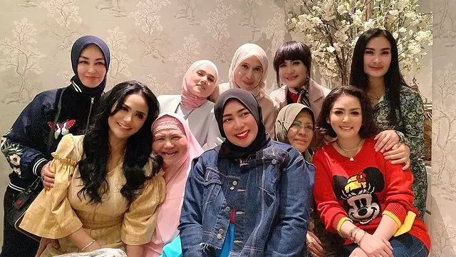 Momen Krisdayanti Bertemu Mamah Dedeh