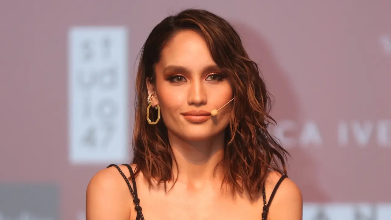 Cinta Laura, juri panelis Genera Z Berbakti 2026 (Credit: KapanLagi/Adrian Utama Putra)