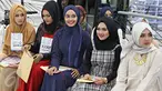 Peserta saat bersiap mengikuti audisi Putri Muslimah Indonesia 2016 di Jakarta, Minggu (24/4). Ajang tersebut diadakan untuk mencari bakat terbaik dari muslimah yang memiliki kriteria akhlak, bakat, dan cantik. (Liputan6.com/Immanuel Antonius)