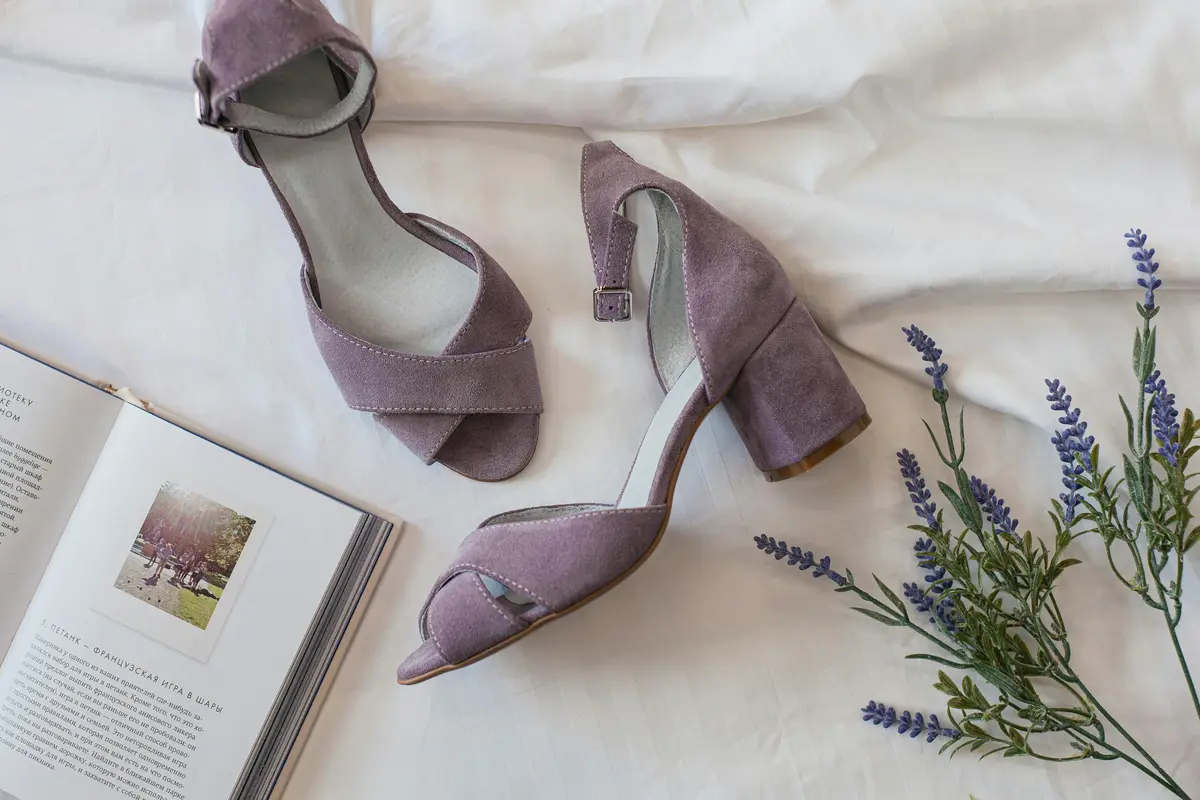 5 Tips dan Cara Merawat Sepatu Suede Agar Tetap Awet dan Menawan