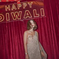 Luna Maya jadi salah satu public figure yang hadiri Diwaly Party dengan pesona menawan [@lunamaya]