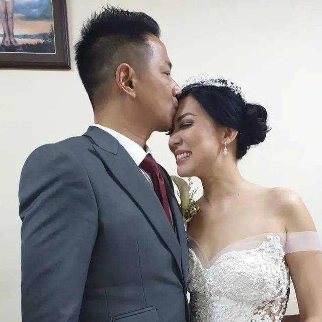 Akhiri Masa Duda, Ini 7 Potret Penikahan Delon dan Aida Chandra