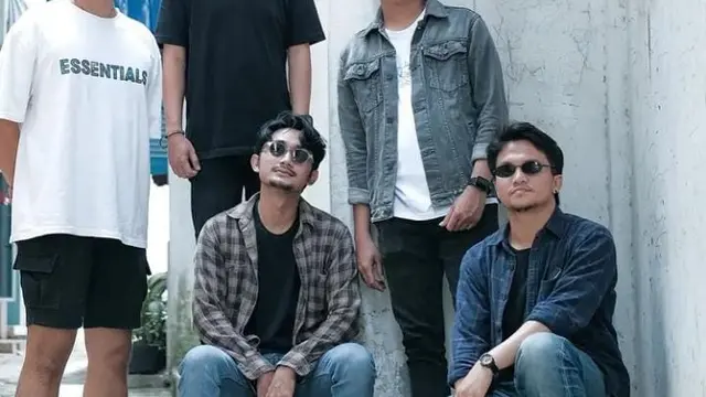 Hexa - Tak Pernah Benar