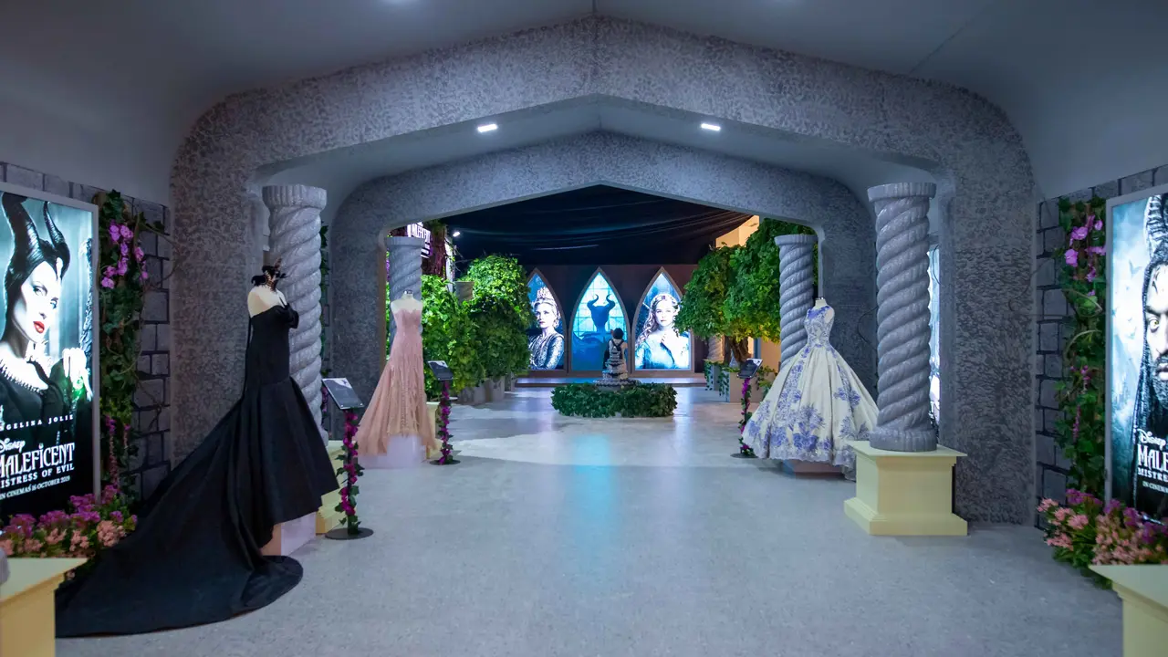 3 Cuplikan Gaun Maleficent
