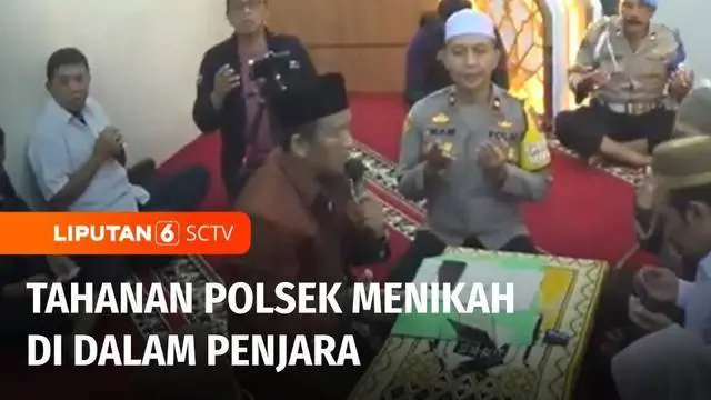 Seorang tahanan di Surabaya, Jawa Timur, terpaksa harus menjalankan pernikahan di masjid mapolsek. Lantaran dirinya masih menjalani hukuman penjara. Pernikahan tersebut tetap dilangsungkan, karena tanggal pernikahan sudah telanjur ditentukan pada har...