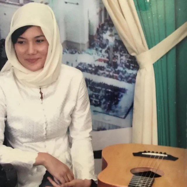 6 Potret Lawas Pernikahan Duta dan Eross Sheila On 7, Digelar Sederhana