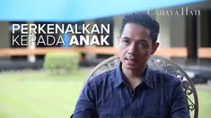 Selain mempersiapkan Ramadan untuk diri sendiri secara fisik dan mental, Dude Harlino juga mencoba memperkenalkan puasa kepada anak sejak dini.
