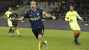 Pemain Inter Milan, Rodrigo Sebastian Palacio saat merayakan gol  ke gawang Bologna pada laga Coppa Italia di  Giuseppe Meazza, Milan, (17/1/2017). Inter Milan 3-2.  (AP/Luca Bruno)