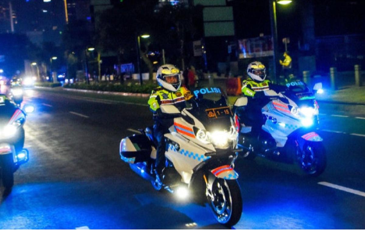 Motor gede BMW K1600 Bagger ini jadi andalan Patwal dalam menjalankan tugas (Korlantas Polri)