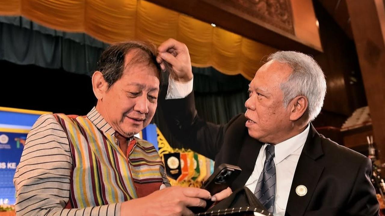 Kelakuan Kocak Pak Bas di Acara Dies Natalis UGM