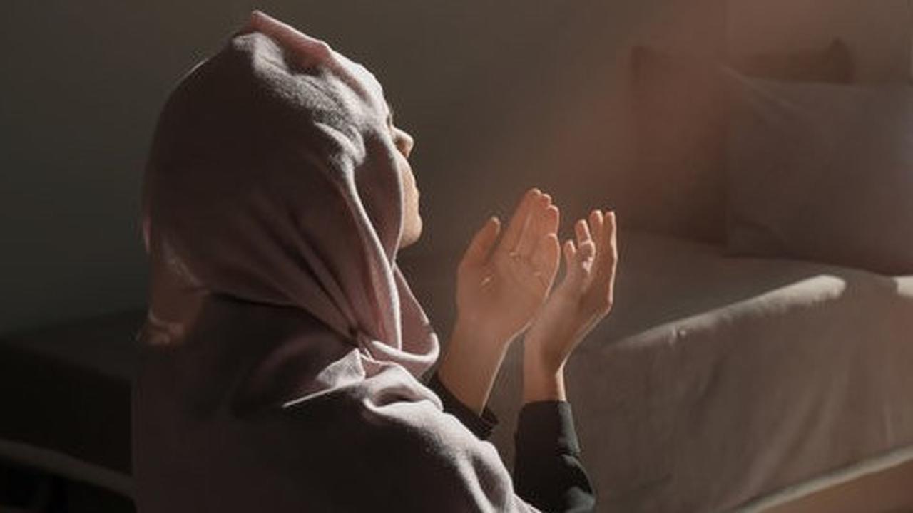 Dahsyatnya Doa Seorang Ibu, Kisah Juraij Menjadi Bukti