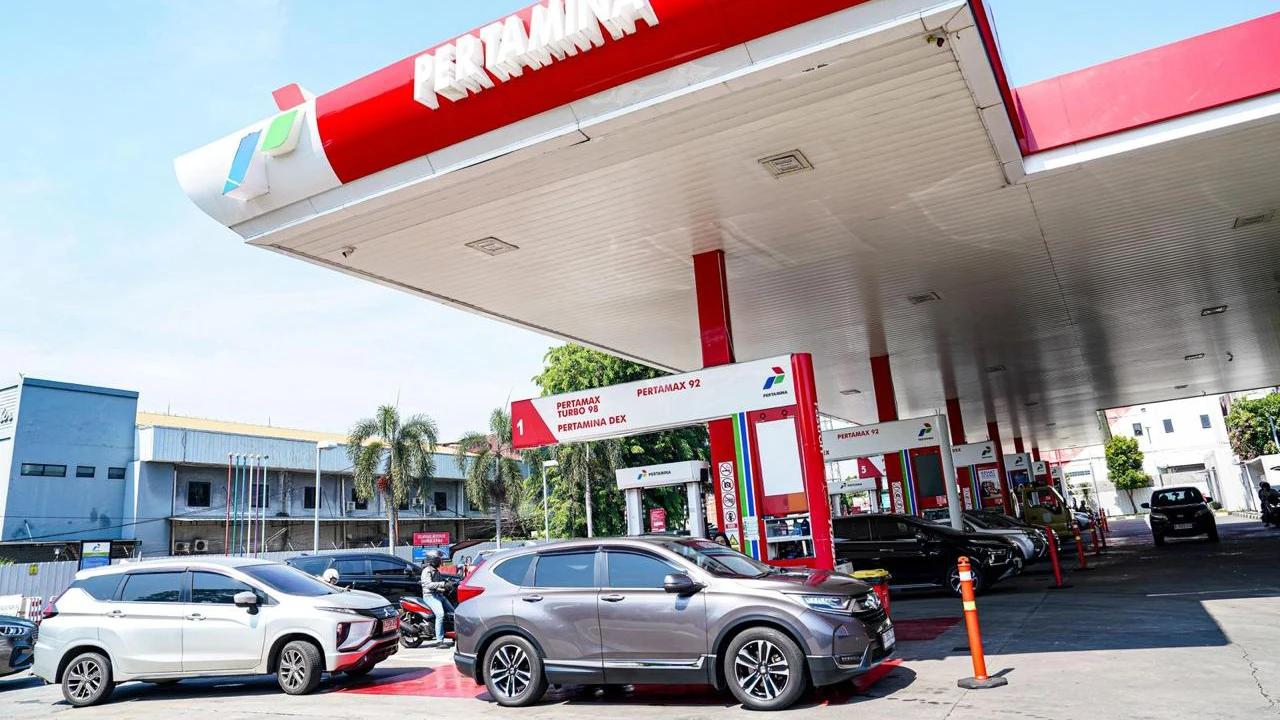 Libur Sekolah, Pertamina Jateng-DIY Tambah Stok Pertalite dan Petugas Antrian di SPBU Wisata