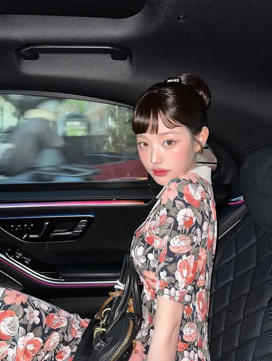 Gaya rambut Audrey menjadi gaya rambut yang sempurna untuk penampilan yang sudah memukau.[@for_everyoung10].