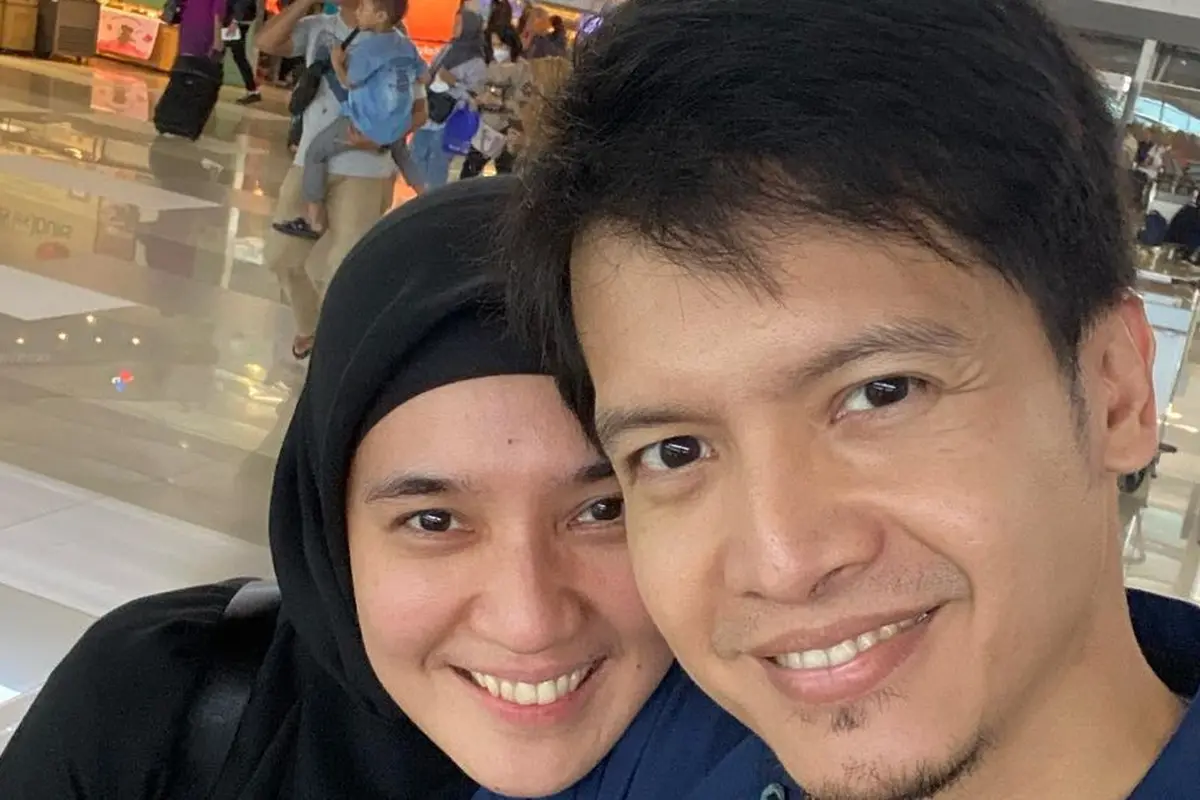 Dhini Aminarti dan Dimas Seto