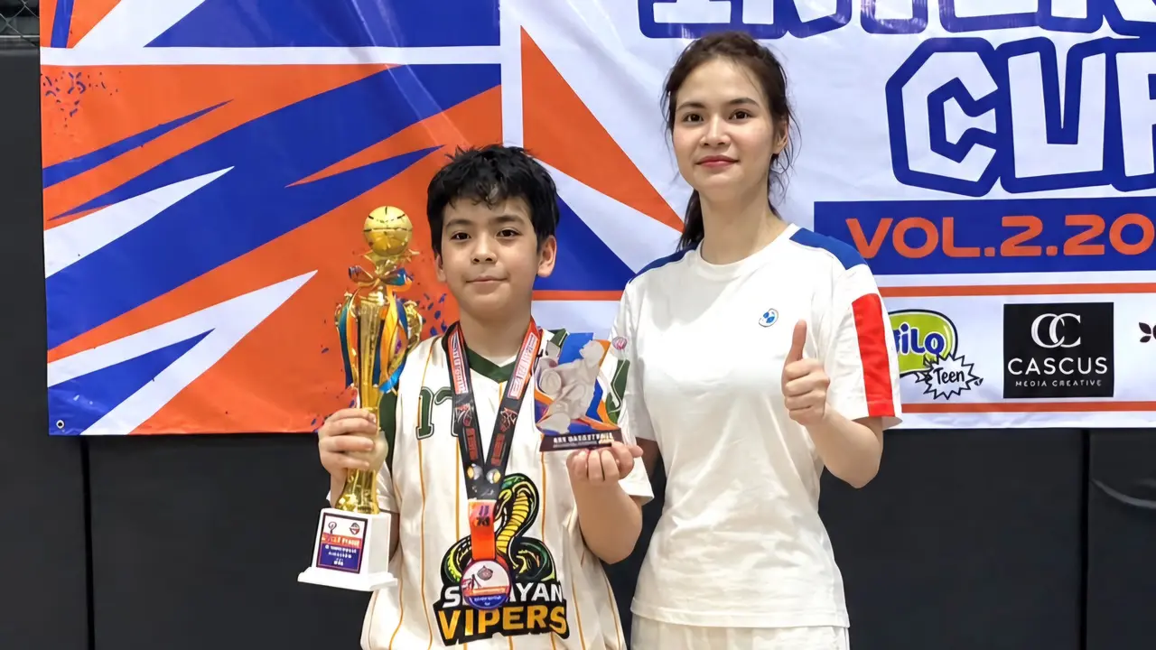 Lama Menepi dari Dunia Hiburan, Shyalimar Malik Bangga Putranya Raih Gelar MVP Basket dan Bidik NBA