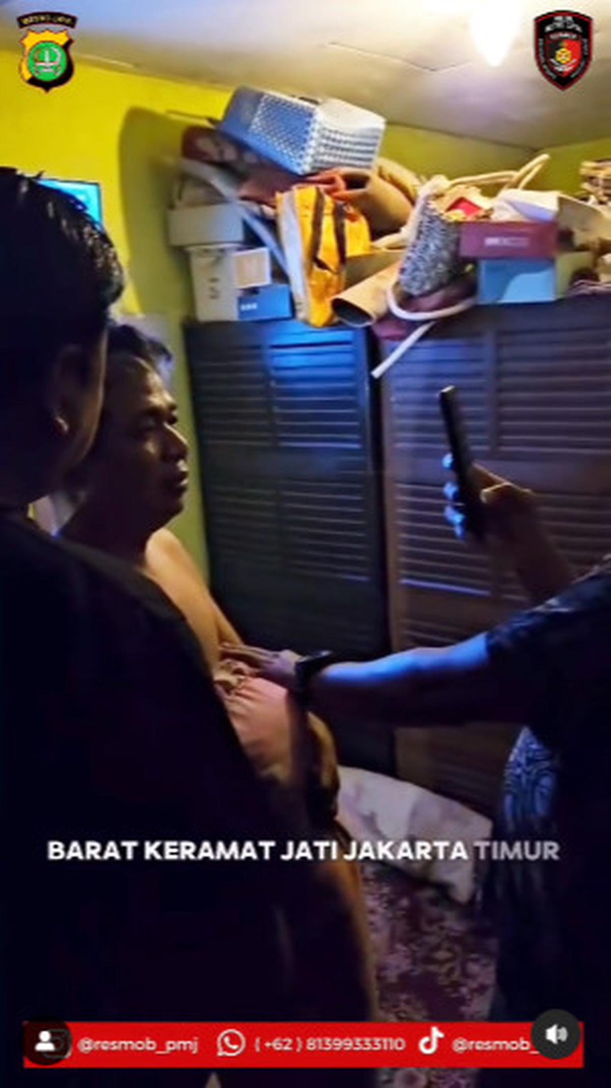 Tampang Preman Loyo Tak Segarang Pas Bentak Pensiunan Perwira Polisi