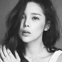 Park Si Yeon (via allkpop.com)