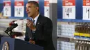 Presiden AS Barack Obama berbicara tentang energi selama kunjungan ke sebuah toko Wal-Mart di Mountain View, California, 9 Mei 2014 (REUTERS / Kevin Lamarque).