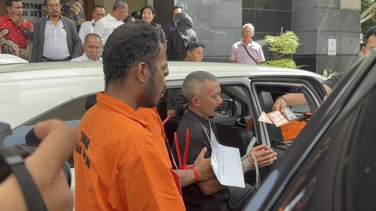 Rekonstruksi Pembunuhan Kepala Cabang Bank BUMN: Rencana di Warkop, Berakhir di Tanah Kosong Bekasi