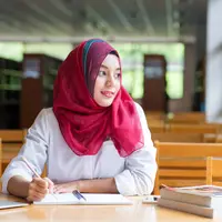 Pengalaman menjadi guru di desa./Copyright shutterstock.com