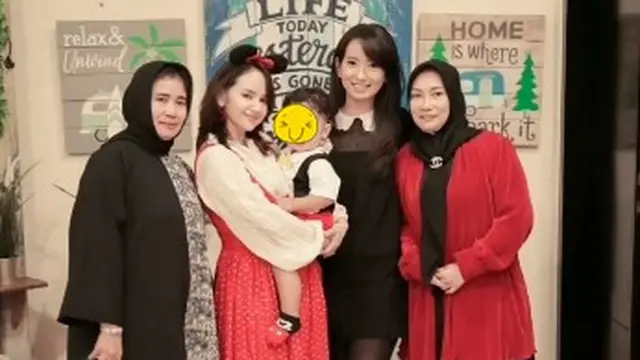 6 Potret Angelica Simperler saat Rayakan Ultah Anak, Penampilannya Dipuji
