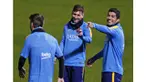 Luis Suarez heran dengan cara Lionel Messi membuat gol di sesi latihan resmi persiapan jelang Piala Dunia Antar Klub 2015 di Yokohama, Jepang.