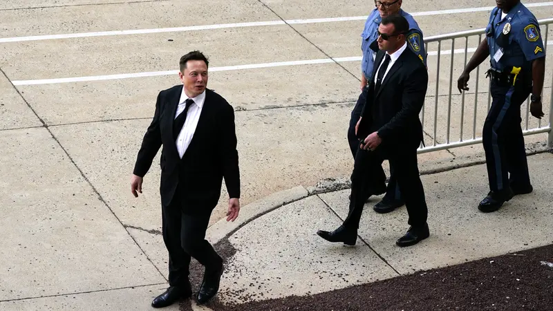 FOTO: Elon Musk Jadi Saksi Sidang Akuisisi SolarCity