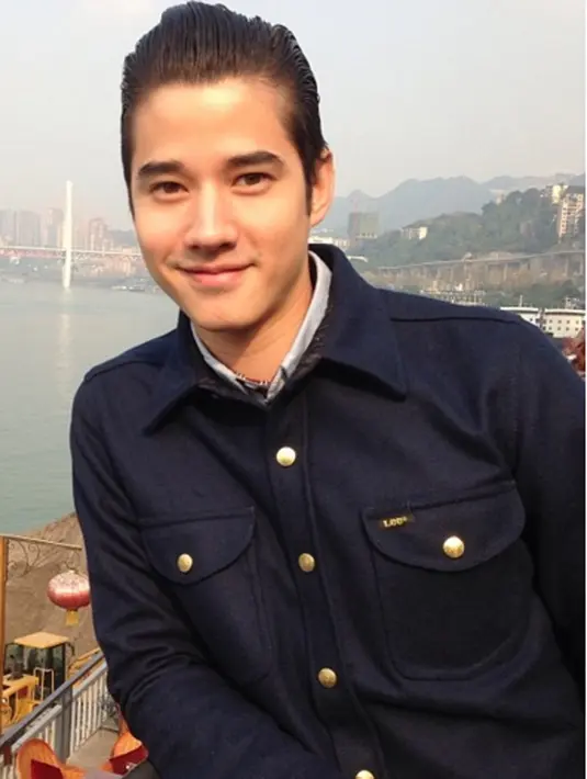 Akting profesional Mario Maurer sungguh terlihat ketika ia membintangi film 'The Love Of Siam', Mario memerankan karakter sebagai seorang gay. (viainstagram@mariomaurer/Bintang.com)