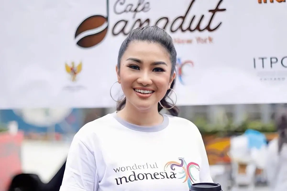 5 Artis yang Punya Bisnis Kuliner di Luar Negeri, Fitri Carlina Punya Kafe Dangdut