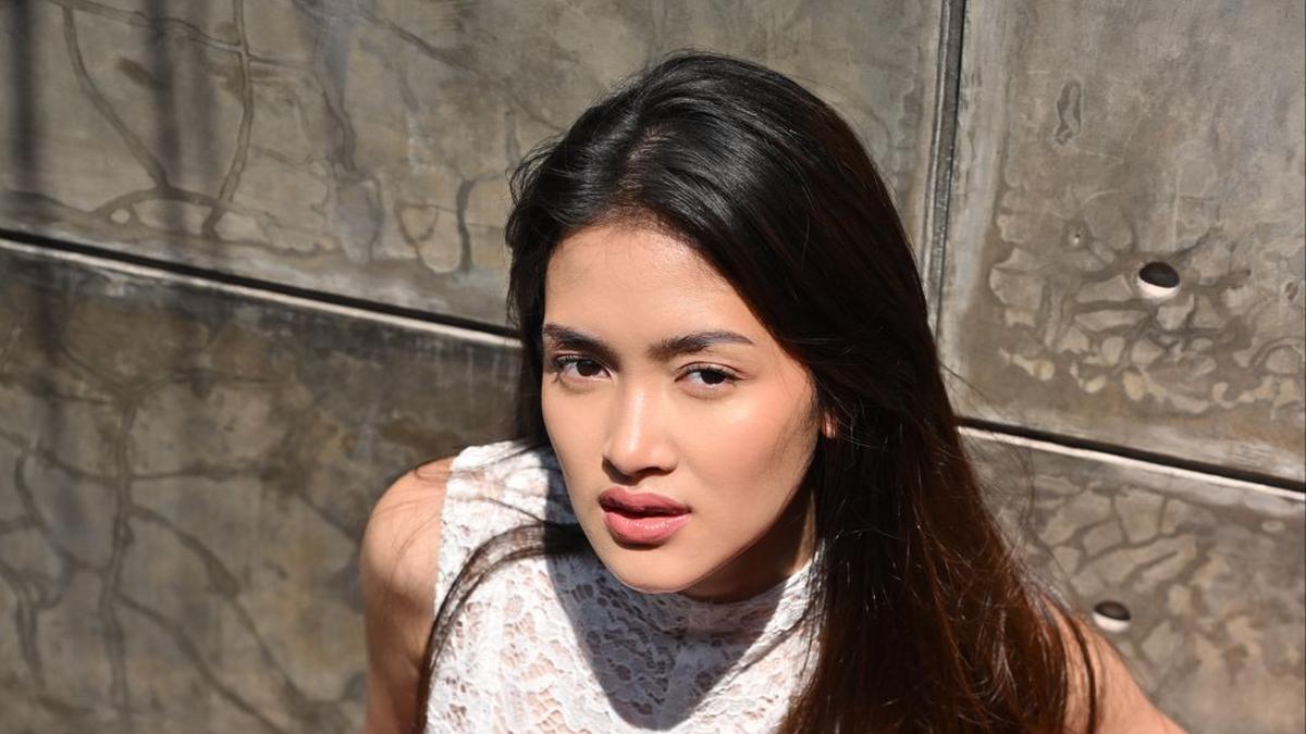 Tantangan Prinsa Mandagie Rekam Lagu Kembali Ke Aku, Memilah Cerita untuk Dibagikan ke Pendengar