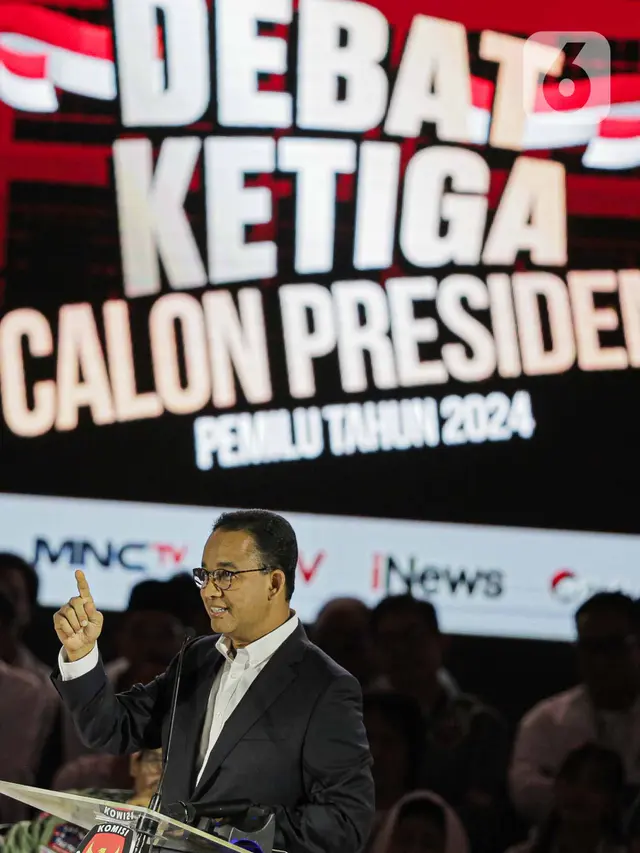 Calon Presiden saat Debat Ketiga Pemilu 2024