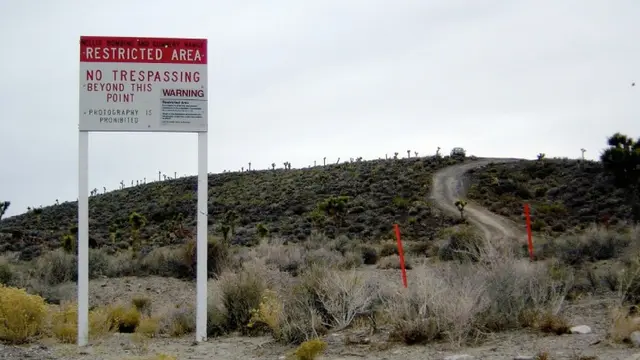 20151230-5 Hal Misterius yang Harus Kamu Tahu Tentang Area 51