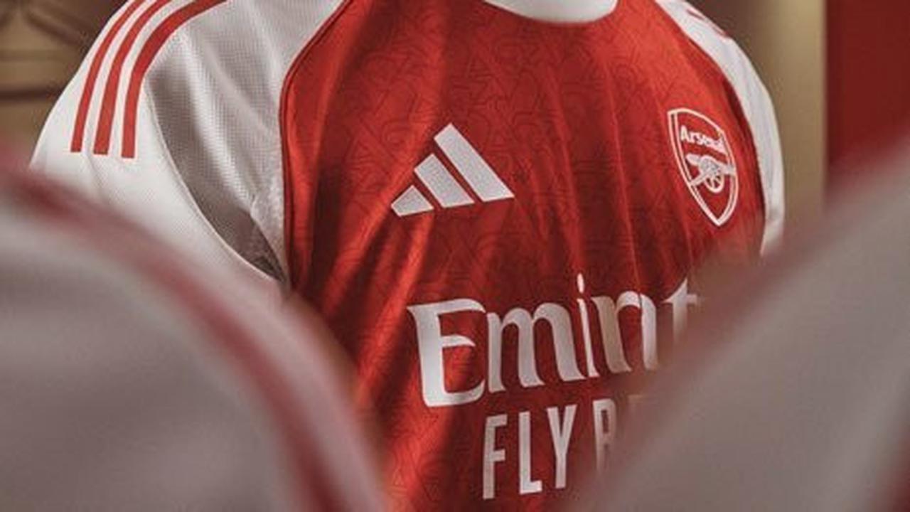 Jersey Arsenal musim 2025/2026 (c) Ofisial Arsenal (www.arsenal.com