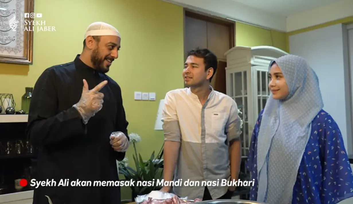 Syeh Ali Jaber Masak bareng Raffi Ahmad dan Nagita Slavina (Youtube/Syekh Ali Jaber)
