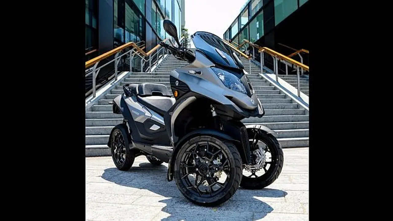Quadro Qooder, Motor Beroda Empat