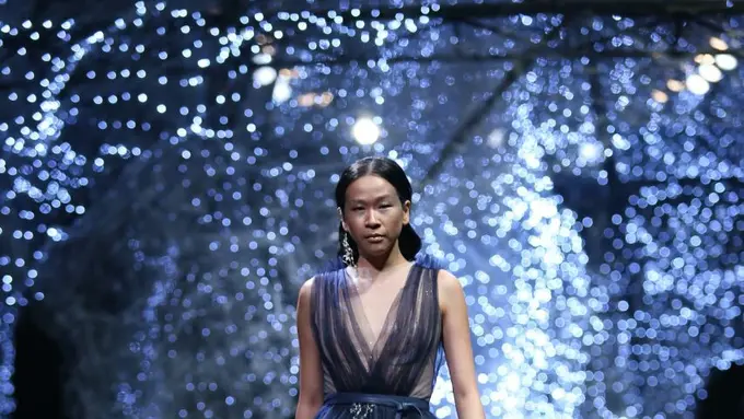 Koleksi busana Hian Tjen