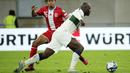 <p>Portugal unggul dua poin dari Slovakia lalu tiga poin di depan Bosnia &amp; Herzegovina dan Islandia. (AFP/Kenzo TRIBOUILLARD)</p>