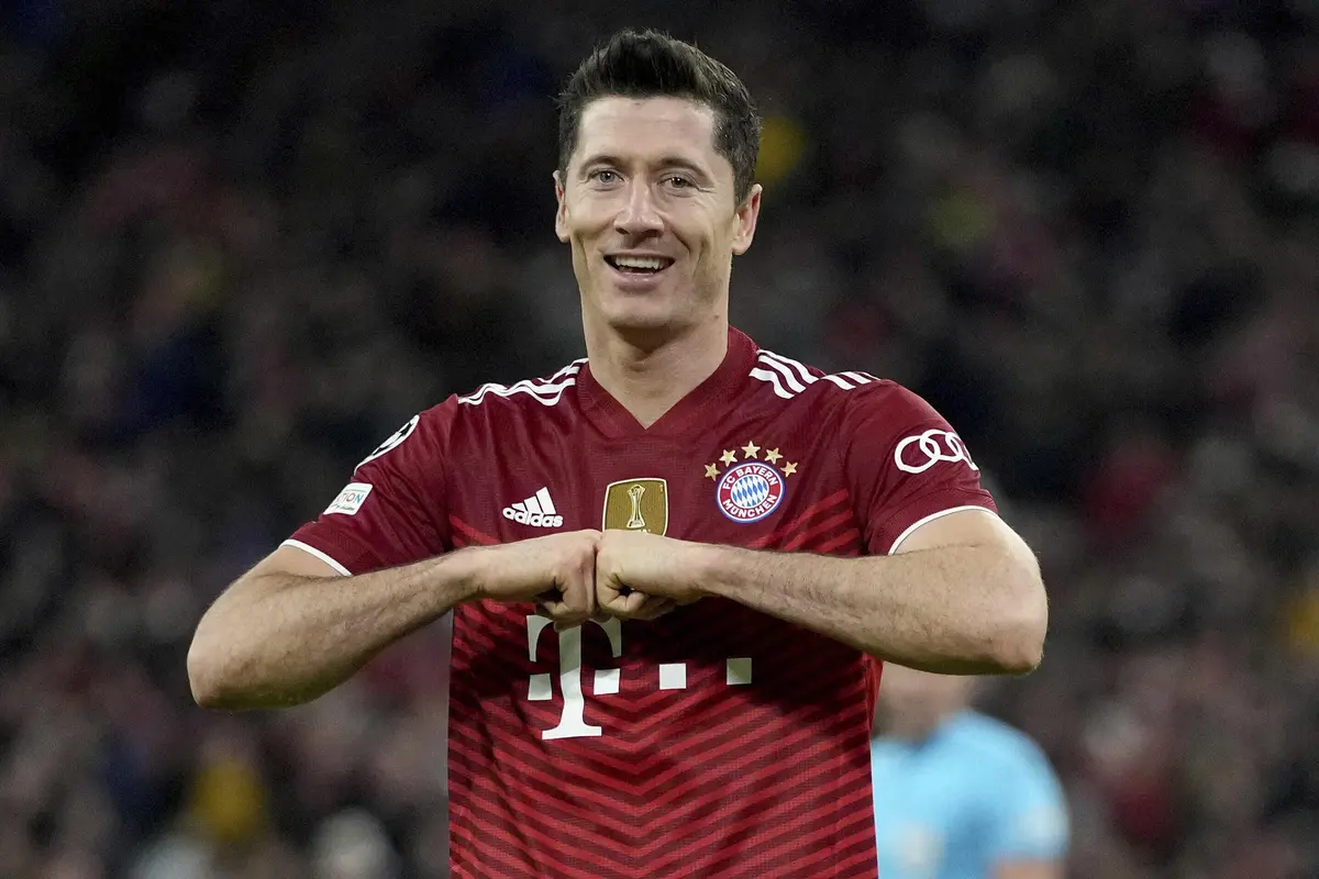 Foto : Duo Raksasa Tampil Perkasa, Bayern Munchen dan Juventus Melenggang ke-16 besar Liga Champions