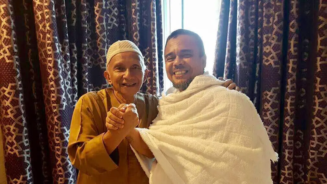 Amien Rais bertemu Rizieq Shihab di Arab Saudi.