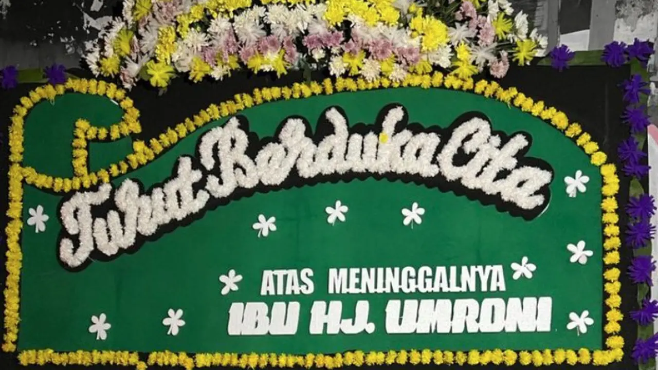 Ibunda Adul meninggal dunia.