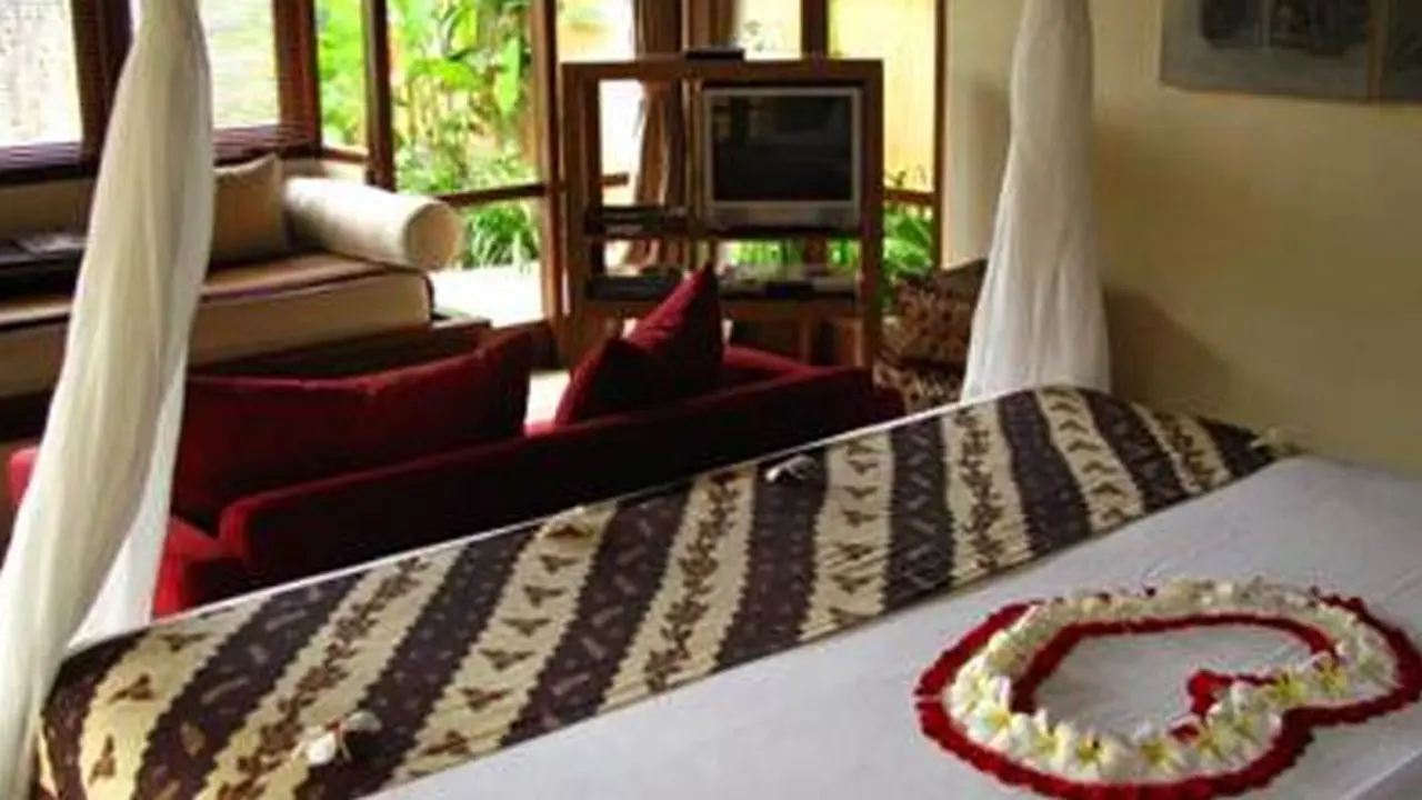 hotel-romantis-140208b.jpg