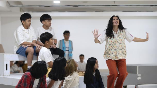 Intip Latihan Pelakon Jelang Pentas Musikal Perahu Kertas