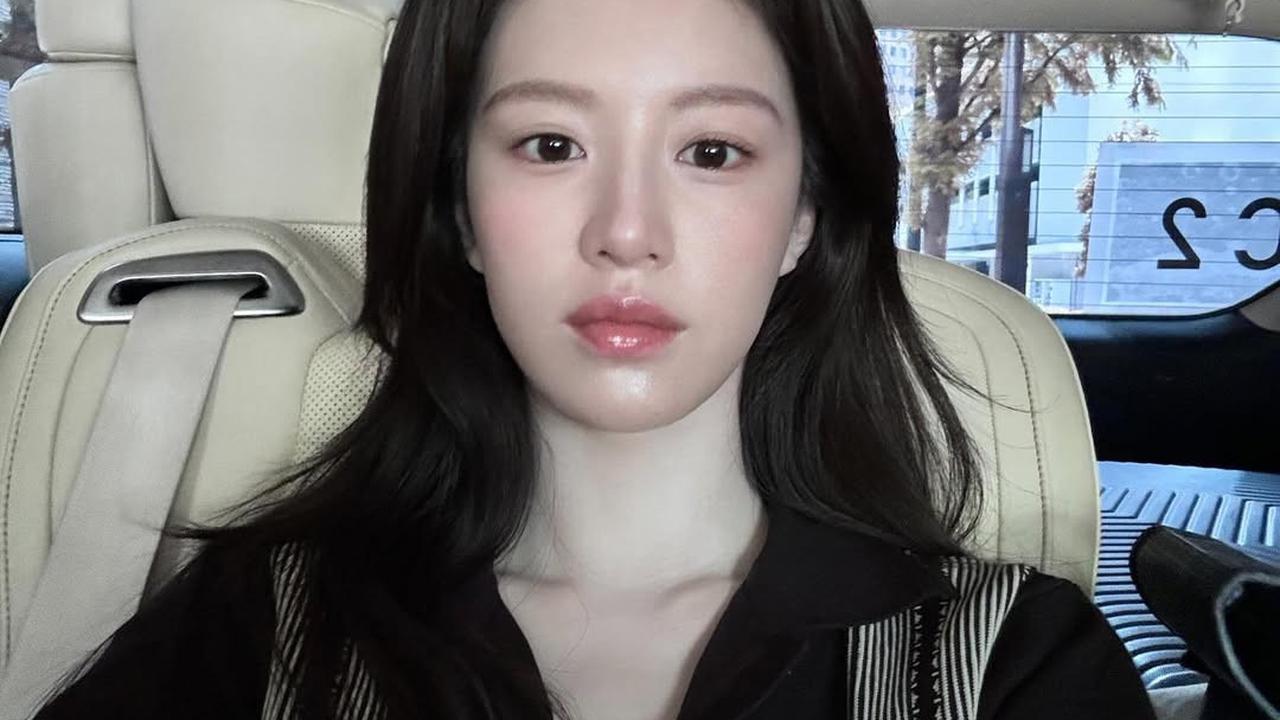 Go Yoon Jung Sering Dipasangkan dengan Aktor yang Lebih Tua, Fans Protes