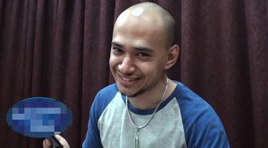 Walau Botak Artis Artis Ini Tetap Ganteng News Entertainment Fimela Com