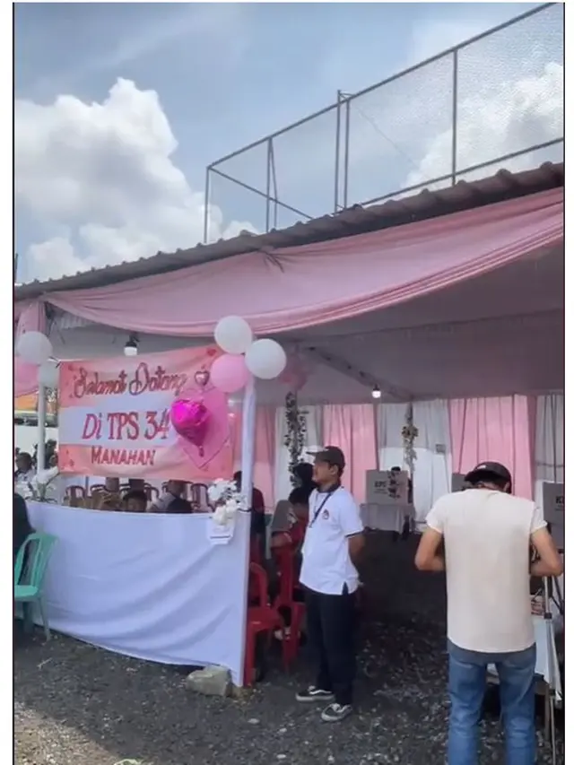 6 Potret TPS Bertema Valentine di Pemilu 2024, Penuh Warna Pink dan Hiasan Hati