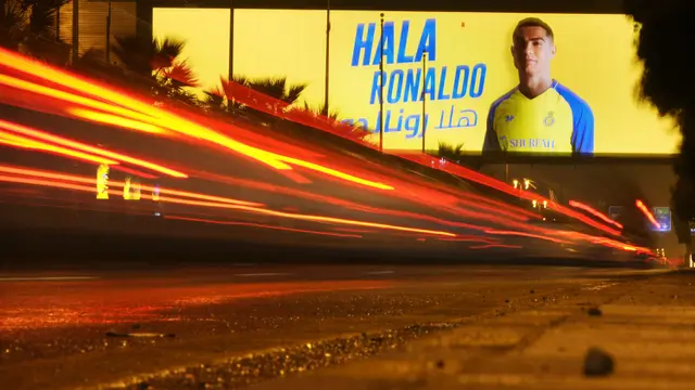 Foto: Momen Kedatangan Ronaldo di Arab Saudi, Siap Memulai Petualangan Barunya bersama Al-Nassr