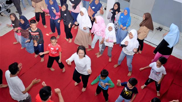 Ultah ke-70 OT Group